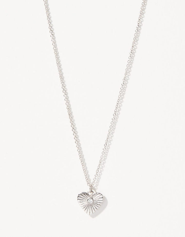 Spartina 449 Radiant Heart Necklace Spartina 449 Radiant Heart Necklace | Silver Gift Box Necklaces