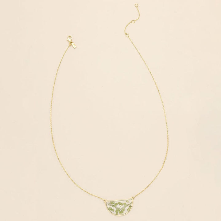 Scout Curated Wears Pressed Green Peppergrass Necklace