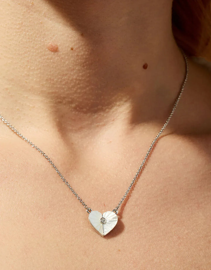 Spartina 449 Se La Vie Radiant/Mother of Pearl Heart Necklace