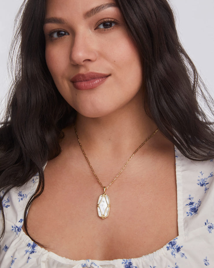 Kendra Scott Elle Lattice Framed Large Gold Pendant Necklace in Ivory Mother of Pearl