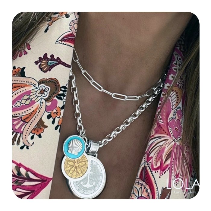 Lola Shell Pendant - Light Blue