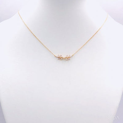 Shimmering Leaf Necklace