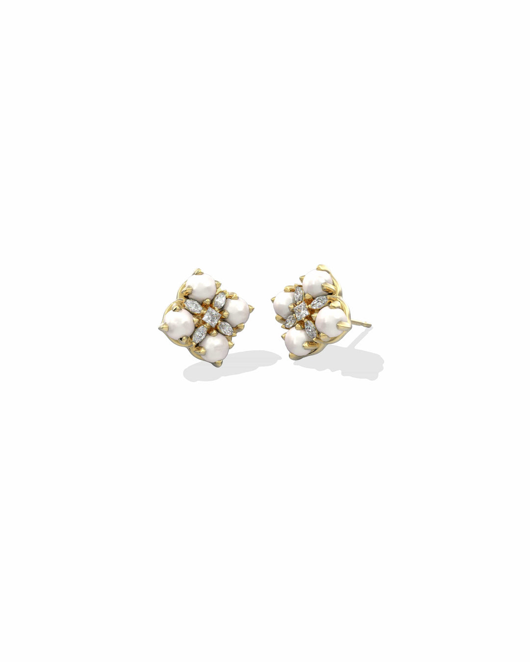 Kendra Scott Dira Pearl Gold Stud Earrings in Freshwater Cultured Pearl Pearl Gold Stud Earrings | Freshwater Pearl Earrings Earrings