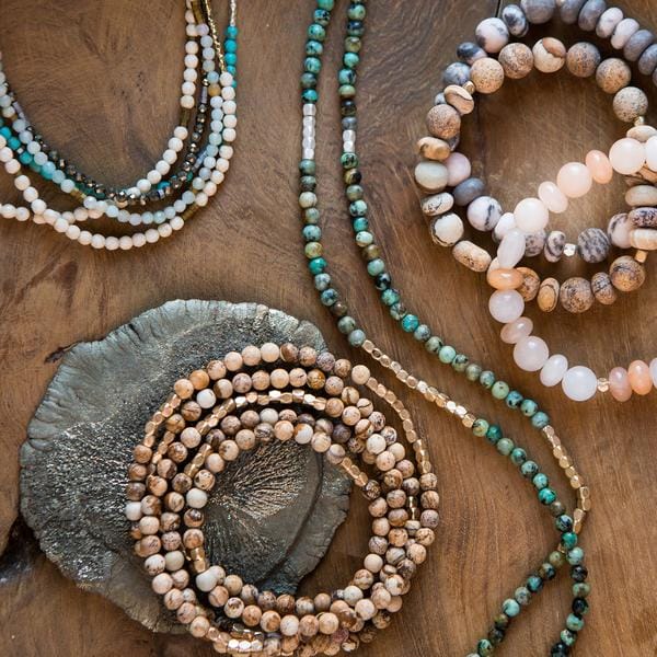 Scout Curated Wears Stone Wrap- Amethyst Scout Curated Wears Stone Wrap- Amethyst Bracelet